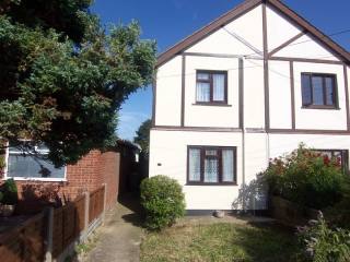 2 bedroom house in Minster On Sea..