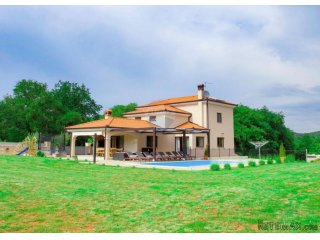 Istra, Rovinj - prekrasna villa s velikom okućnicom