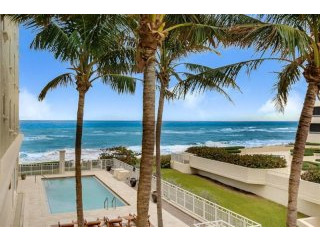 3 bedroom Residence For Sale: Singer..
