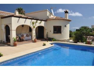 3 Bedrooms - Villa - Alicante - For Sale