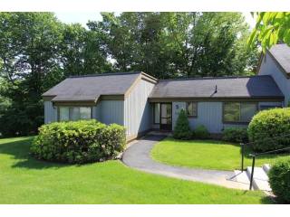 3 bedroom Condominium For Sale: Somers..