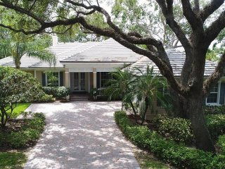 4 bedroom House For Sale: 671 N..