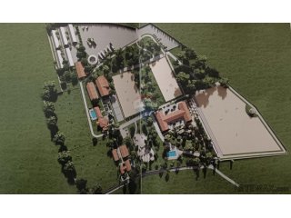 Istra, građevinsko zemljište T1 i T2 namjene na odiličnoj po