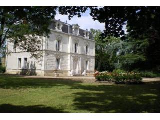 7 bedroom Manor House For Sale: 86100..