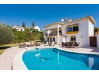 4 Bedrooms - Villa - Malaga - For Sale