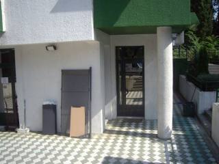 Commercial building in Pogdorica
