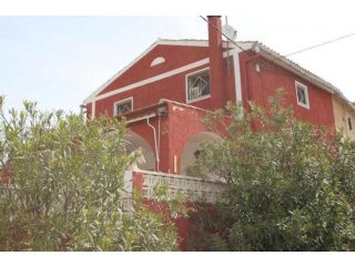 Country house near Monovar with stables..