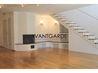 Duplex apartment with garden in prime..