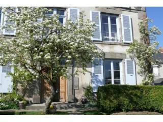 6 bedroom Character For Sale: 15000..