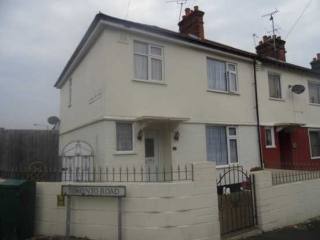 3 bedroom, End Of Terrace House house..
