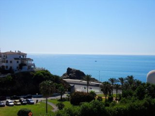 2 Bedroom Middle Floor Apartment