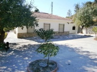 Detached 3 Bedroom Country House In..