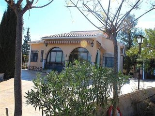 UM5060 - Mutxamel - Villa €199,000