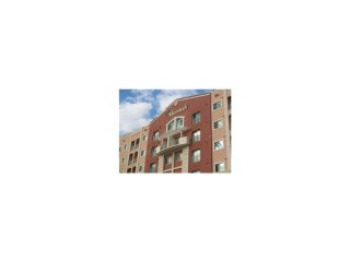 3 bedroom Flat For Sale: 2280 SW 32 Ave..