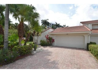 7350 Woodmont Ct, Boca Raton, FL -..