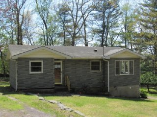 365 Kindrachuk Pl Glen Spey, NY, 12737..