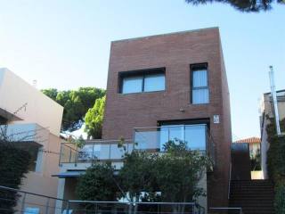 5 bedroom Detached House For Sale:..