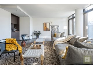 6 bedroom Apartment For Sale: 429 KENT..