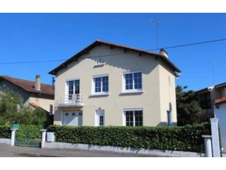Town House For Sale In Bergerac With..