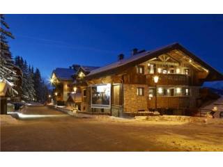 One Courchevel Rue Des Clarines..