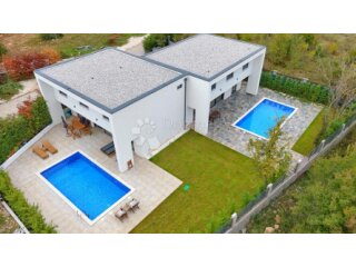 Rovinj okolica, Novogradnja na lijepoj lokaciji