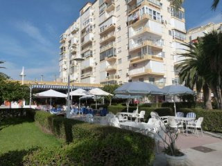 2 bedroom, 1 bathroom Apartment, (build..