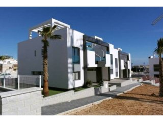 2 Bedroom 2 Bathroom Bungalow In..