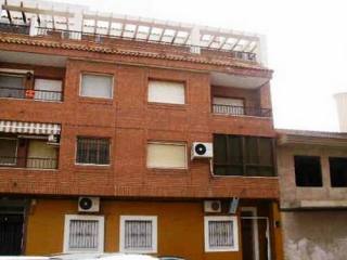 * A SPACIOUS 3 BED 2 BATH APARTMENT