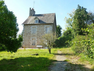 House on 4.5 Hectares with Outbuildings