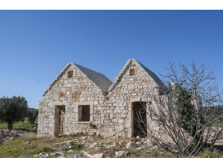 V000067, Trulli And Lamie For Sale In..