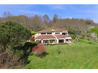 Contemporary 4 Bedroom Villa, With 5..