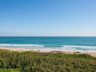 3 bedroom Flat For Sale: 4330 N Highway..