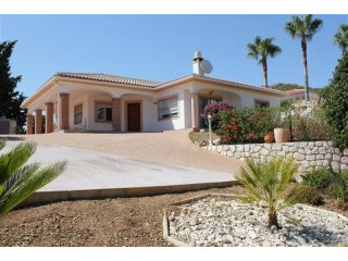 3 Bedrooms - Villa - Malaga - For Sale
