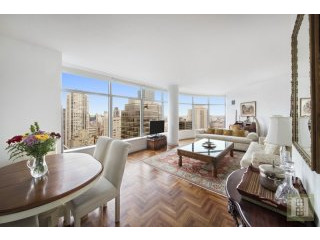 2 bedroom Apartment For Sale: 250 EAST..