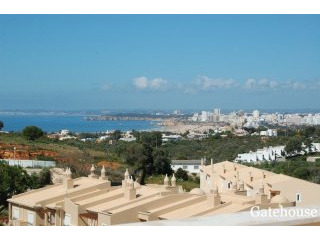 3 Beds Apartment With Sea Views For..