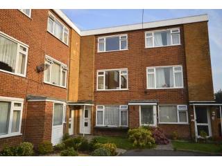 Unfurnished 2 bedroom Property For..