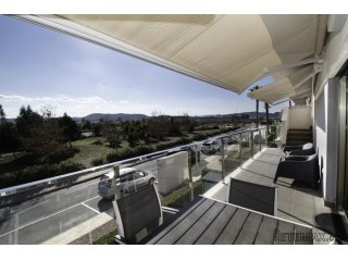 Un gran apartamento de 75 m2 con 2 dormitorios y 2 baños..