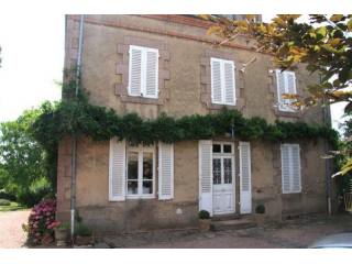 4 bedroom House For Sale: 03000 ALLIER
