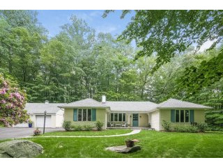3 bedroom House For Sale: 745 Lake..