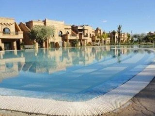 Apartment 2 Bed - lounge- 2 Bath -..
