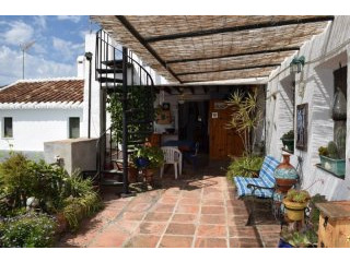 Country Houses for Sale in Comares..