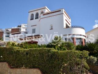 Town house in the center of Sant Pol de..