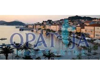M.Lošinj, centar - PRILIKA!!! Poslovni prostor