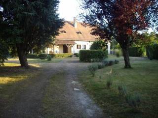Large 4 bedroomed Perigordine house..