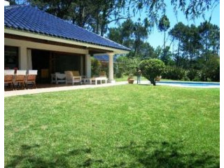 5 Bedroom House - For Rent - Golf