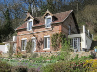 House Between the Town and the..