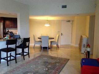 2 bedroom Flat For Sale: 19900 E..