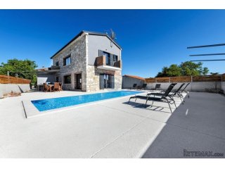 ISTRA, Kanfanar - Kamena villa s bazenom