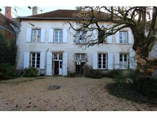 7 bedroom Character For Sale: 19..