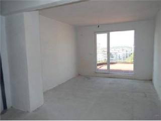 2 Slaapkamer Appartement Te Koop In..